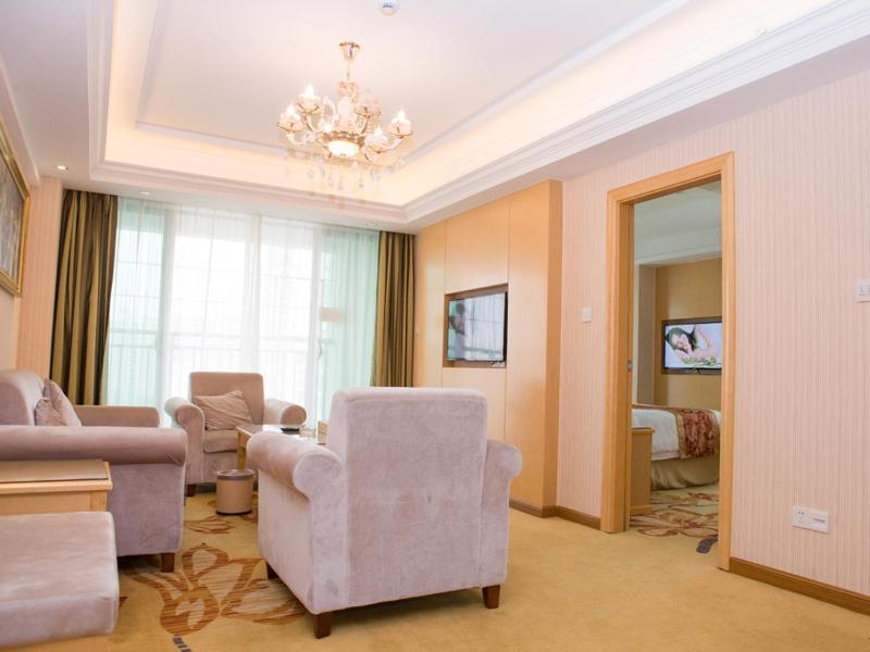 Vienna Classic Hotel Qingyuan Taihe Ancient Cave Scenic Area Kültér fotó