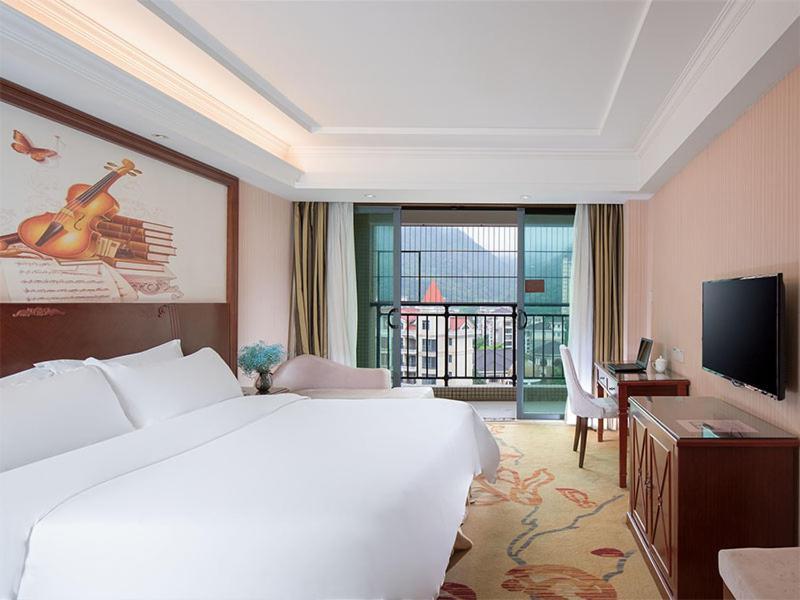 Vienna Classic Hotel Qingyuan Taihe Ancient Cave Scenic Area Kültér fotó