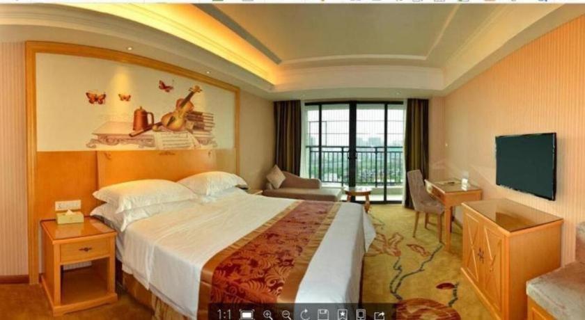 Vienna Classic Hotel Qingyuan Taihe Ancient Cave Scenic Area Kültér fotó