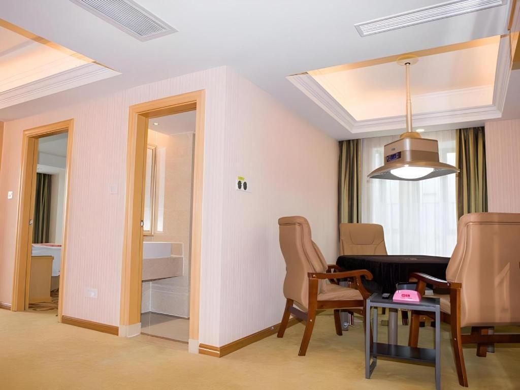 Vienna Classic Hotel Qingyuan Taihe Ancient Cave Scenic Area Kültér fotó